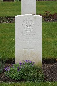 Harrogate (Stonefall) Cemetery - Simmons, Raymond Frank